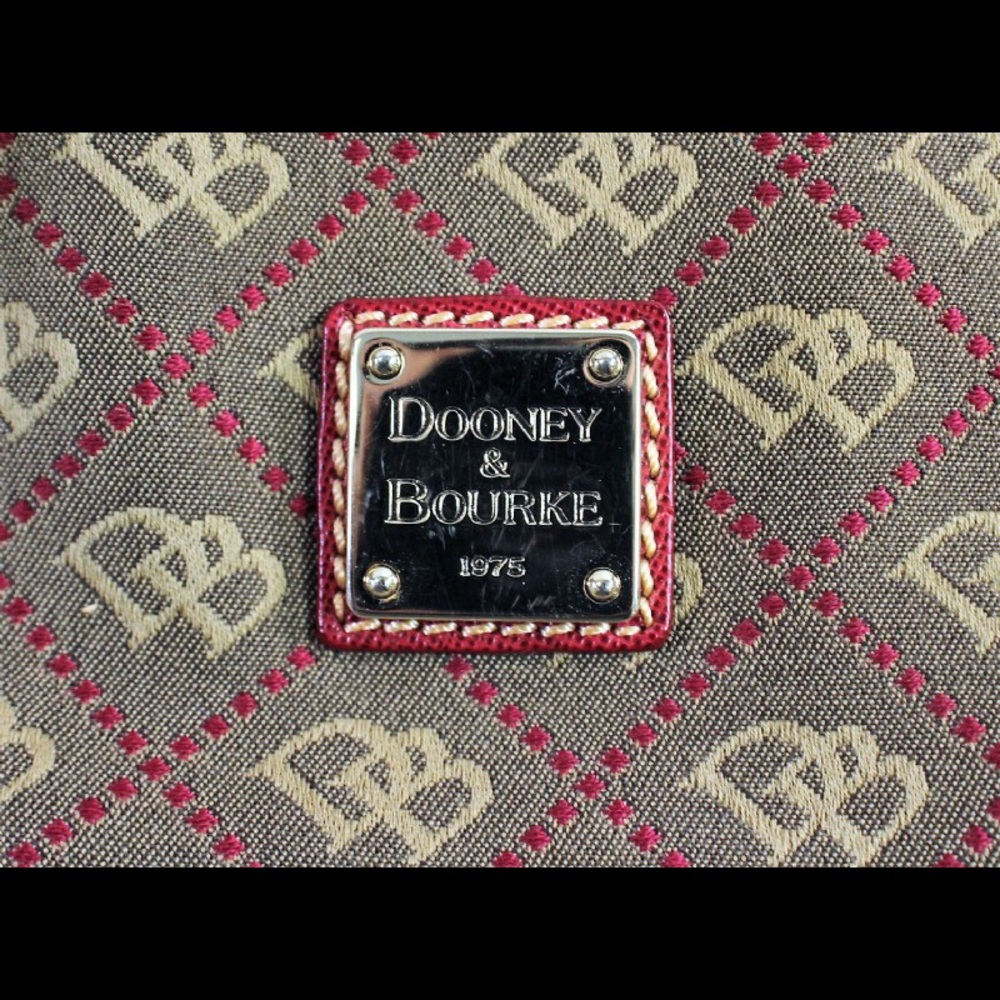 ⛔️SOLD⛔️Dooney & Bourke Shoulder Bag - Picture 5 of 8